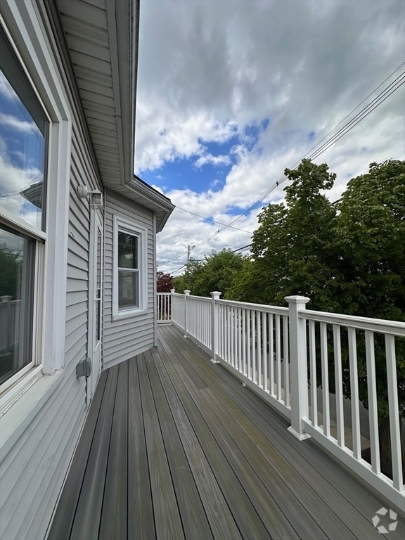 Building Photo - 87 Revere St