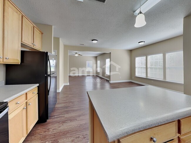 Foto del edificio - 12587 Majestic Way