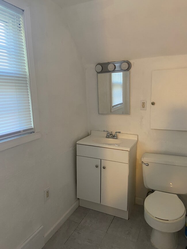 Foto del edificio - 1604 Homewild Ave