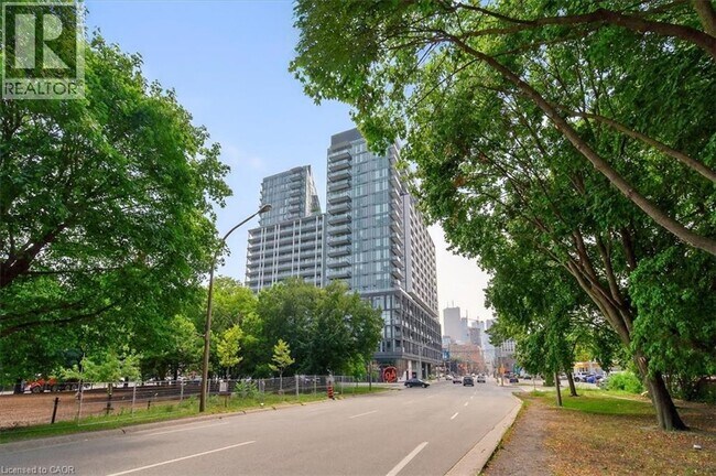 Building Photo - 50 Power St
