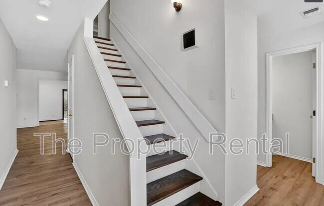 Foto del edificio - 3220 Preston Dr