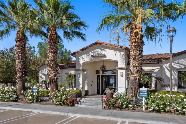 Building Photo - Lasselle Place