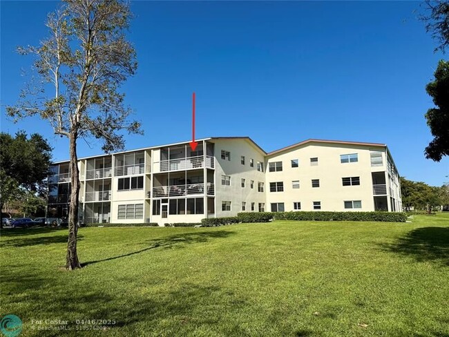 Building Photo - 326 Preston H