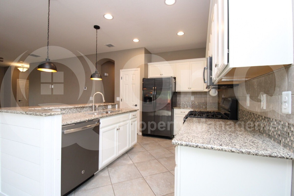 Foto principal - 41407 Ebony St