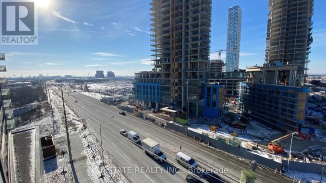 Building Photo - 7895 Jane St