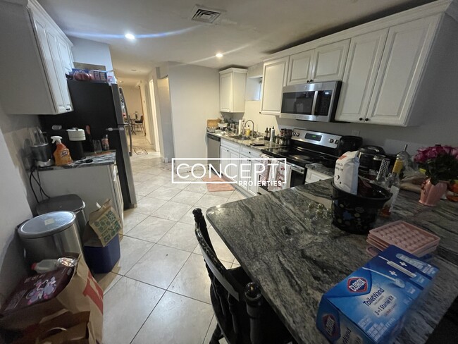 Foto del edificio - 55 Dudley St