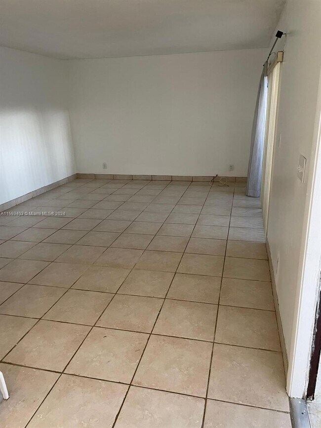 Foto del edificio - 2060 SW 90th Ave