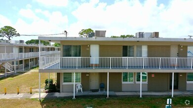 Building Photo - 800 N Fiske Blvd