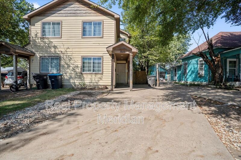Photo - 1920 St Louis Ave