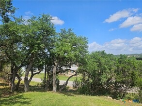 Building Photo - 905 Roadrunner Spur