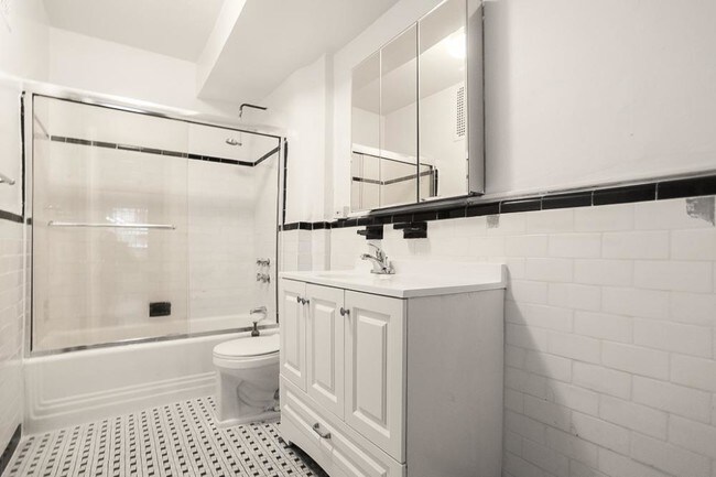 Foto del edificio - 0 bedroom in New York NY 10128
