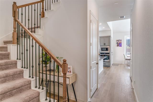 Foto del edificio - 9831 Romo St