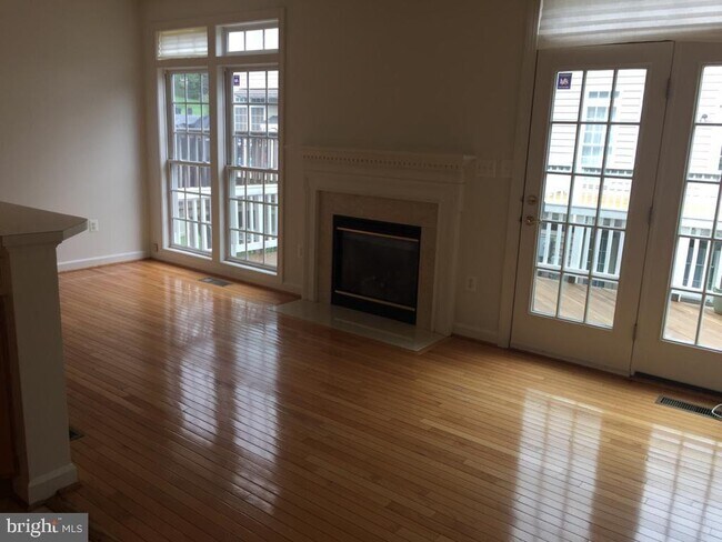 Building Photo - 12416 Falconbridge Dr