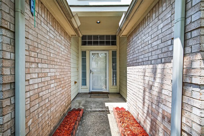 Building Photo - 6407 Capridge Dr