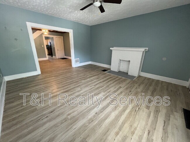 Foto del edificio - 2950 Ruckle St