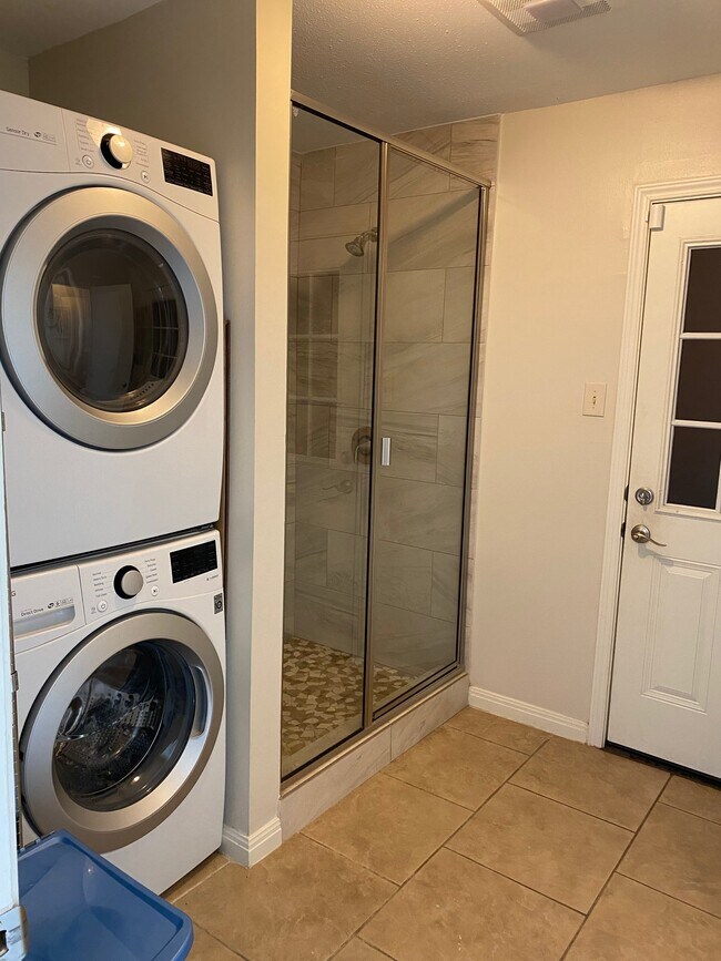 Foto del edificio - 7618 Cheyne Cir