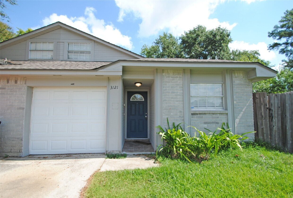 Foto principal - 3121 Trembling Creek Cir