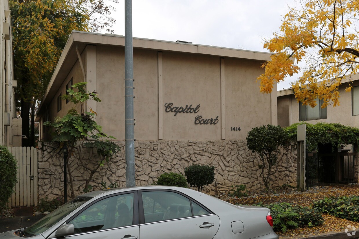 Foto del edificio - Capitol Court Apartments