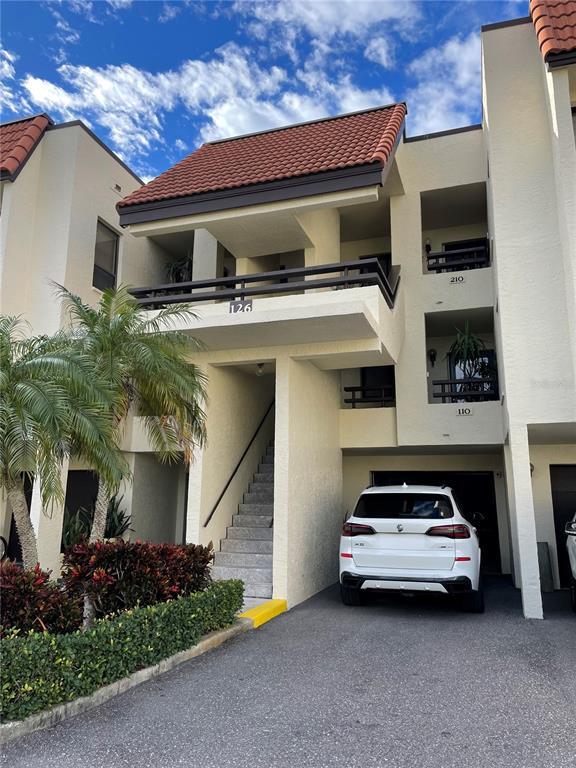 Foto del edificio - 126 1st St E