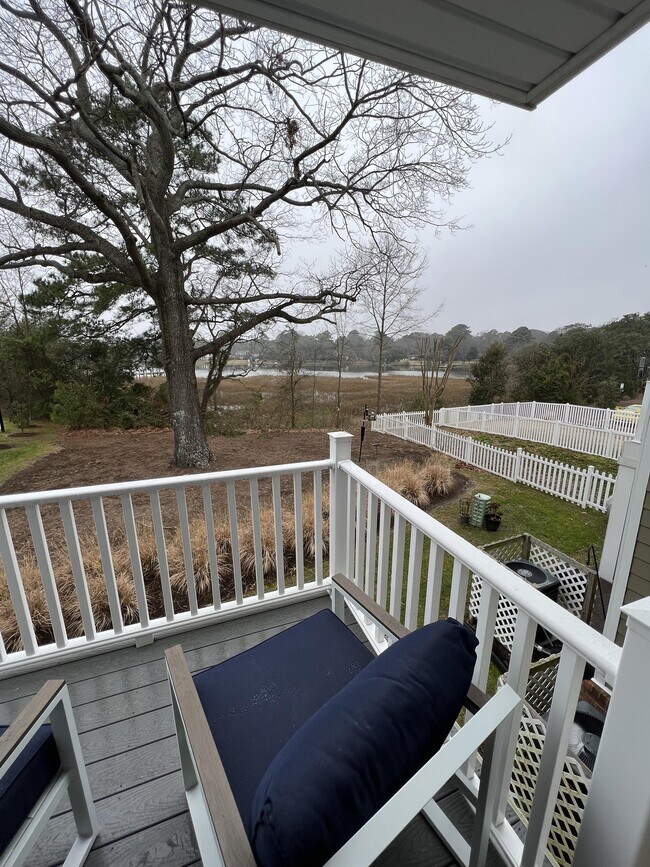 Foto del edificio - 549 Westport St