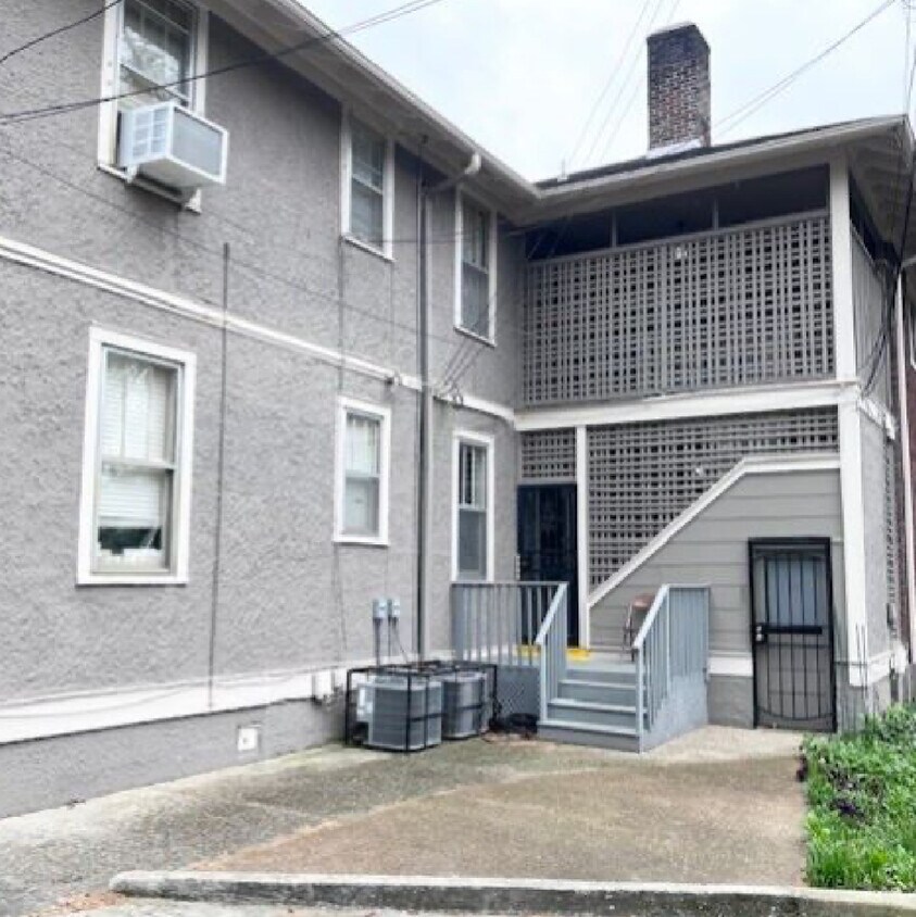 Building Photo - Harbert Court Apartments - Central Gardens