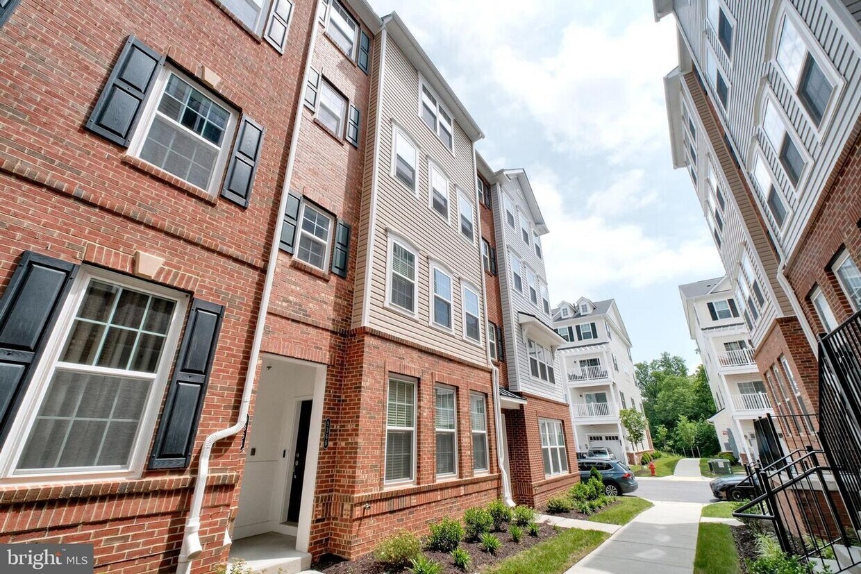 Foto principal - Townhouse in Owings Mills
