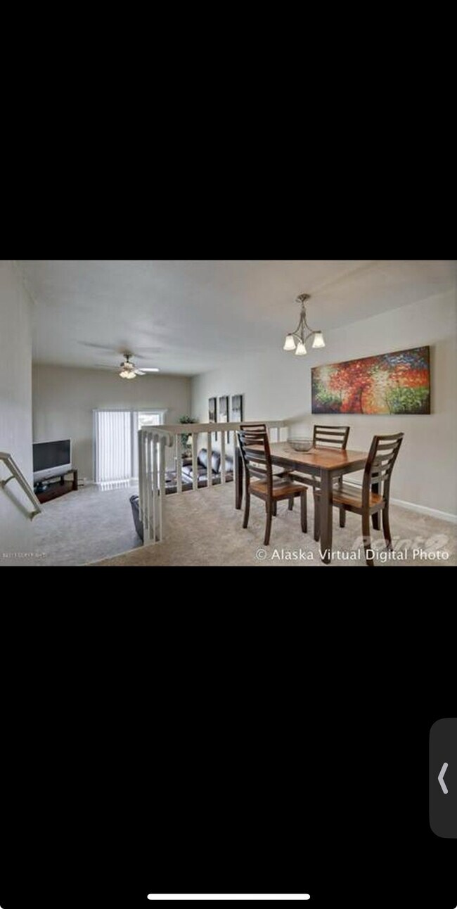 Foto del edificio - 9043 Jewel Terrace St