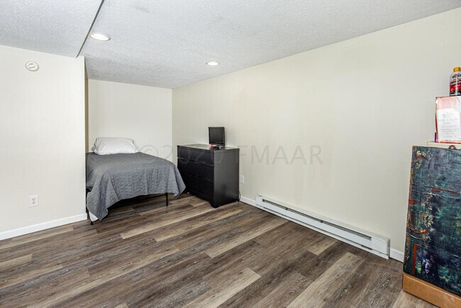 Building Photo - 805 3rd Street North