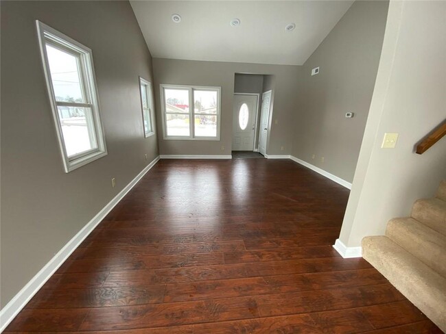 Foto del edificio - 507 Dr Brown St