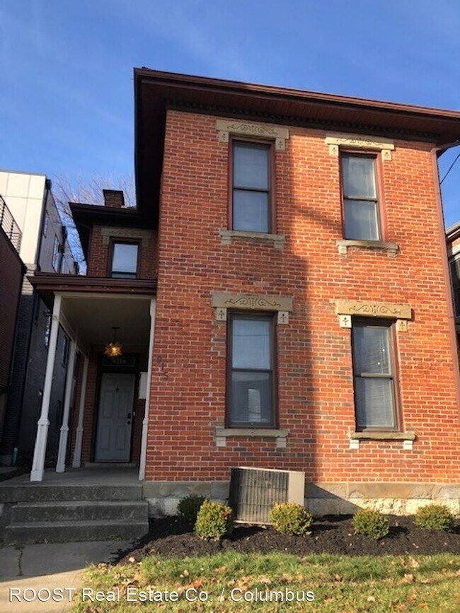 Building Photo - 3 br, 1.5 bath House - 915 N. 4th Street