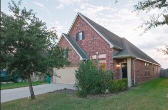 Building Photo - 21507 Rainfall Park Dr