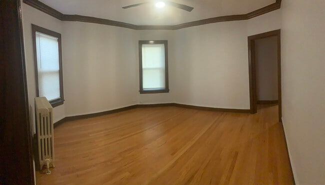 Building Photo - 4904 N Marmora Ave