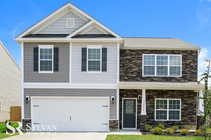Primary Photo - Gorgeous 5BR 3BA Home for You