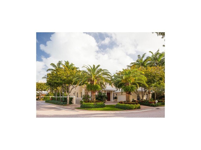 Building Photo - 42 Grand Bay Estates Cir