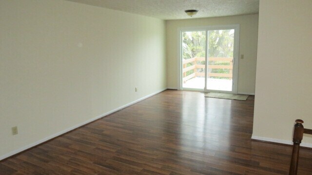 Foto del edificio - 1269 Falene Pl