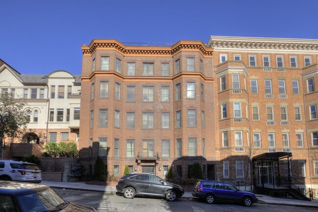 Foto del edificio - 1417 Chapin St NW