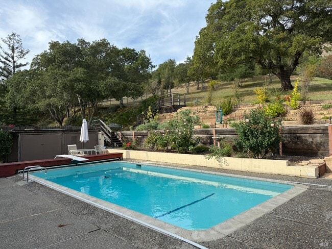 Building Photo - 840 Idylberry Rd