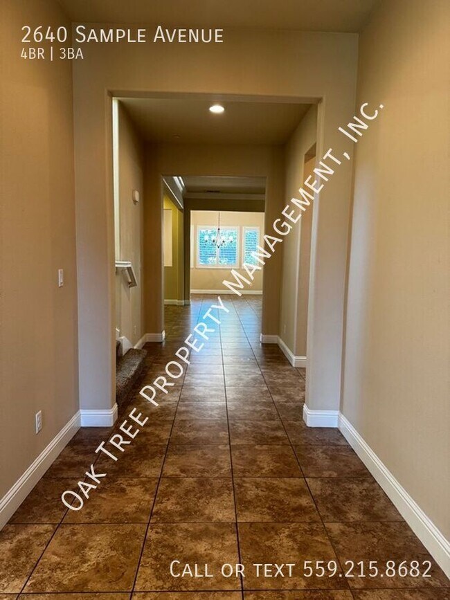 Foto del edificio - 2640 Sample Ave