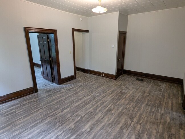 Foto del edificio - 755-757  W. Third Street