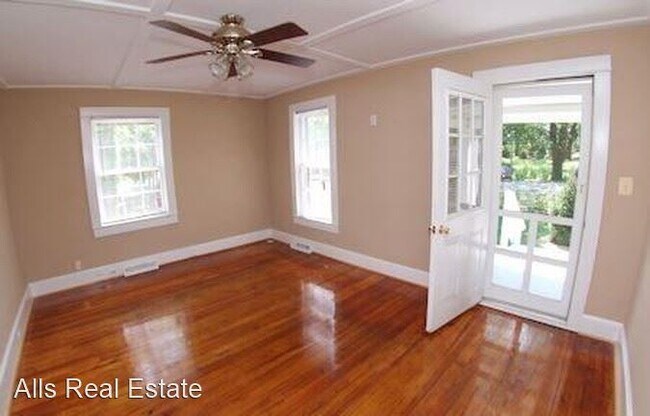 Building Photo - 2 br, 1 bath House - 213 Culpeper Street 2...