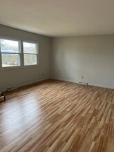 Building Photo - 369 Dehoff Dr