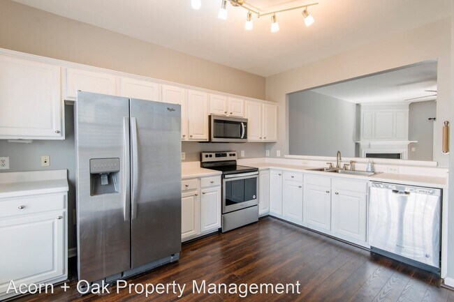 Building Photo - 2 br, 3 bath House - 7000 Valerie Anne Dr