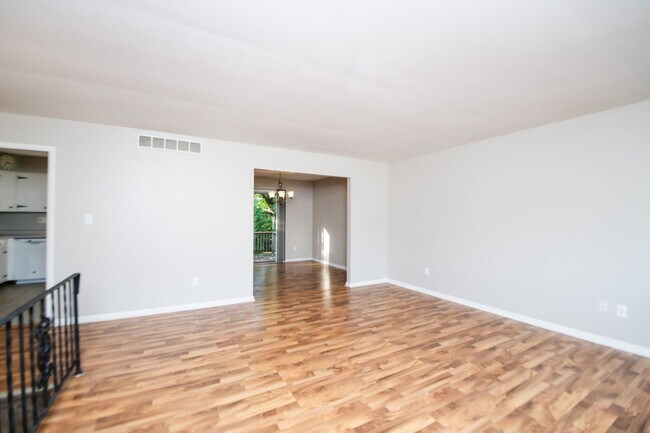 Foto del edificio - 3 bed 2 bath home in Valparaiso