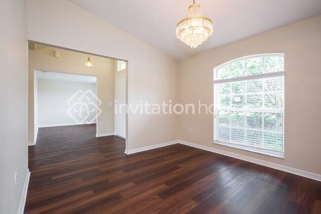 Foto del edificio - 7222 Summit Pl