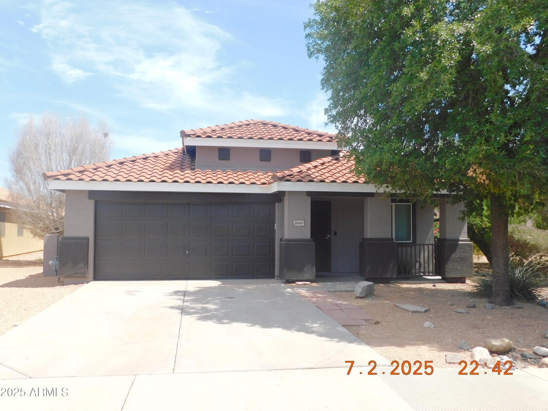 Primary Photo - 5660 E Forge Cir