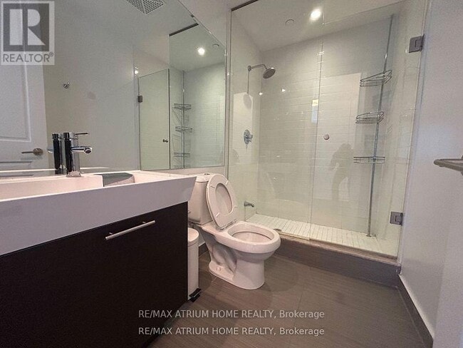 Photo du bâtiment - 388-6388 Yonge St