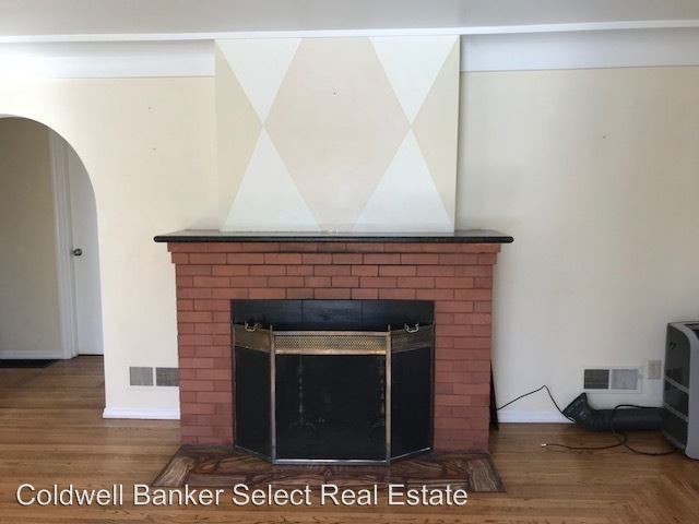 Foto del edificio - 3 br, 1 bath House - 700 C Street