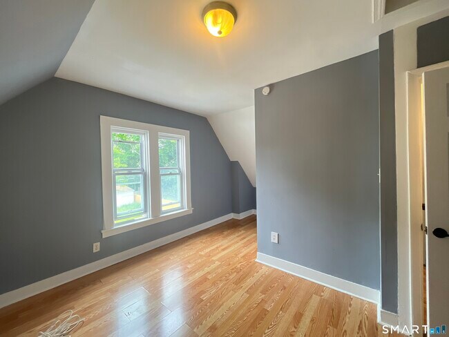 Foto del edificio - 149 Winchester Ave
