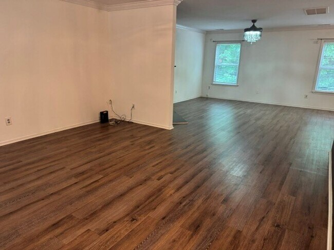 Foto del edificio - Nice 3/4 bedroom home