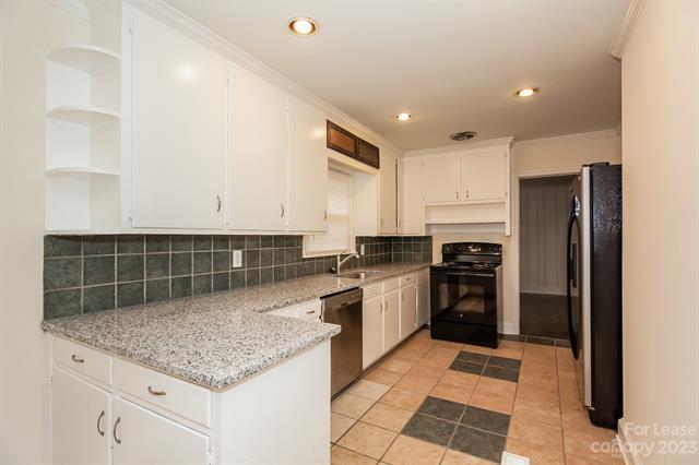 Building Photo - 6309 Cedar Croft Dr